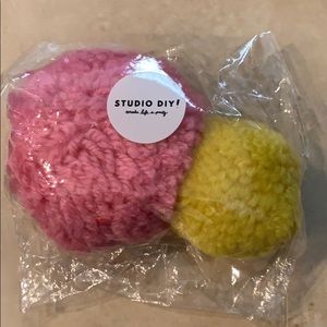 Studio DIY Can’t Clutch This Puff Balls
